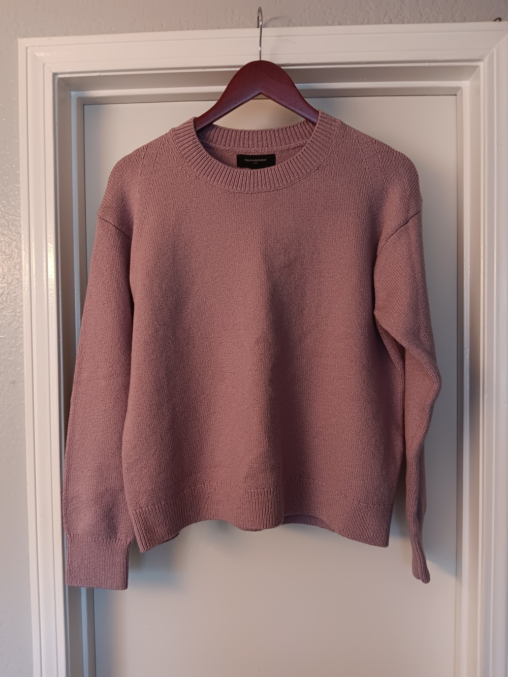 Banana Republic Women's Lavender Crewneck Sweater